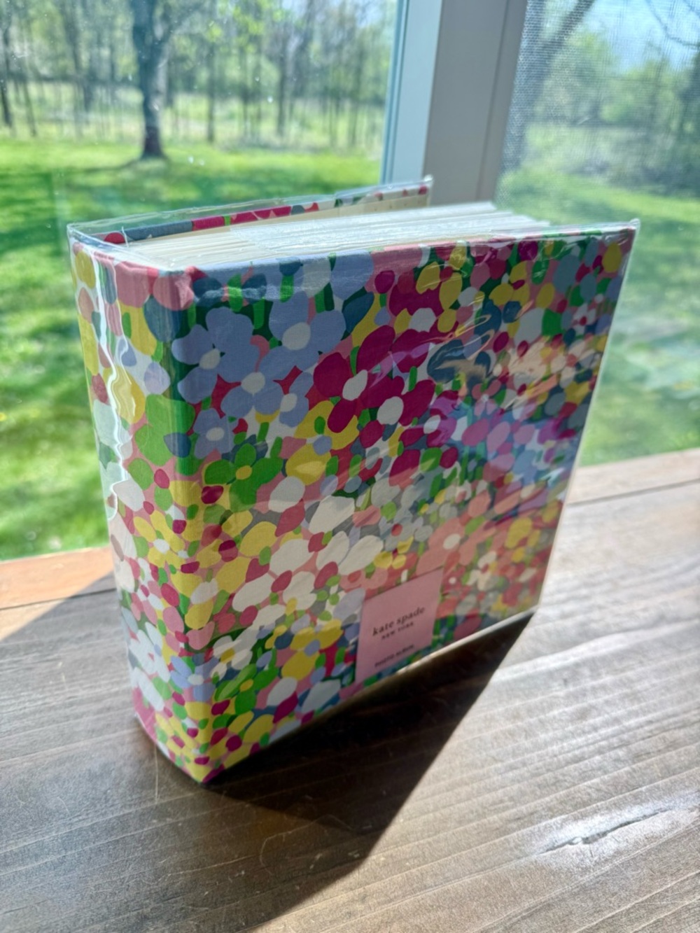 Kate Spade NWT Floral Dot Photo Album Holds 160 4x6 Gift